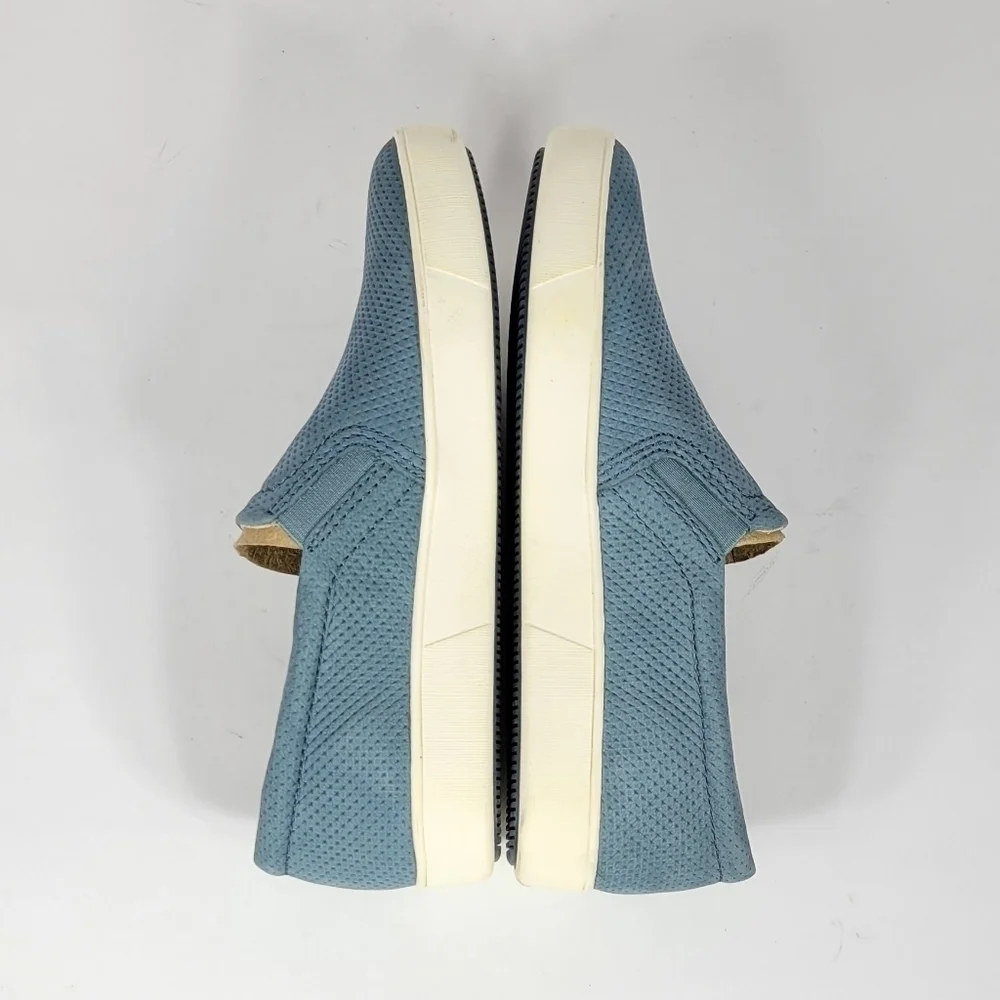 Naturalizer Slip On Sneaker #317 Size 7M
